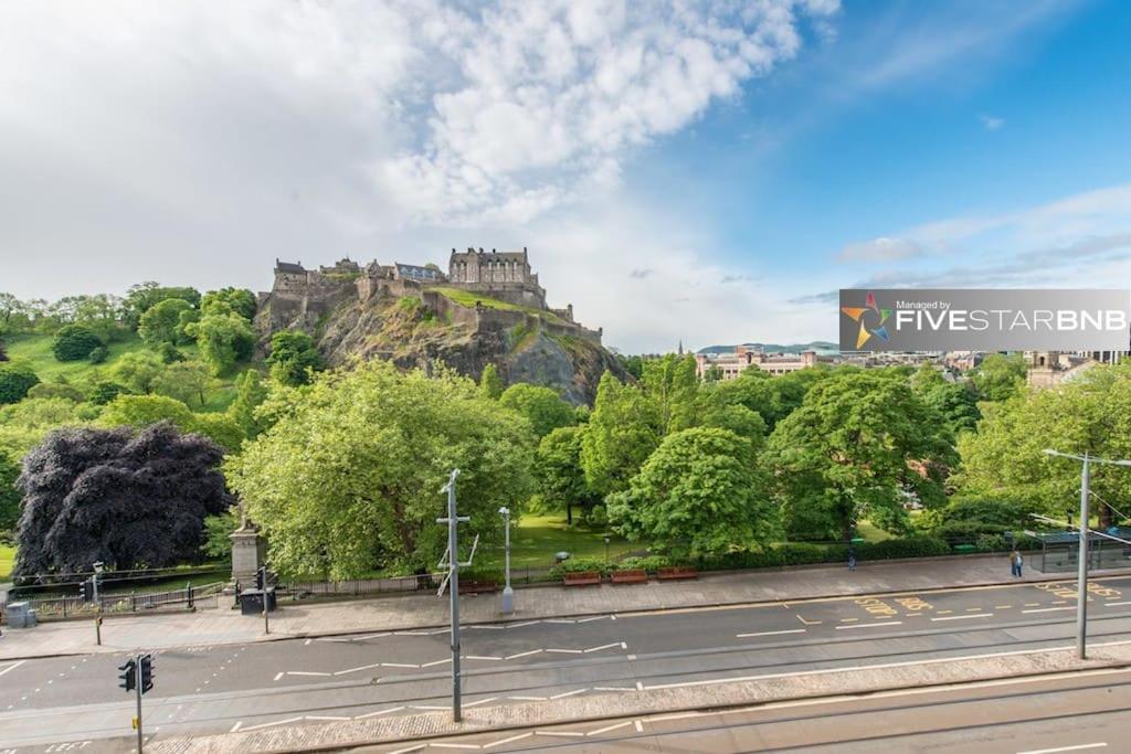 Cool Urban Apartment With Stunning Castle Views Edinburgh Exterior photo